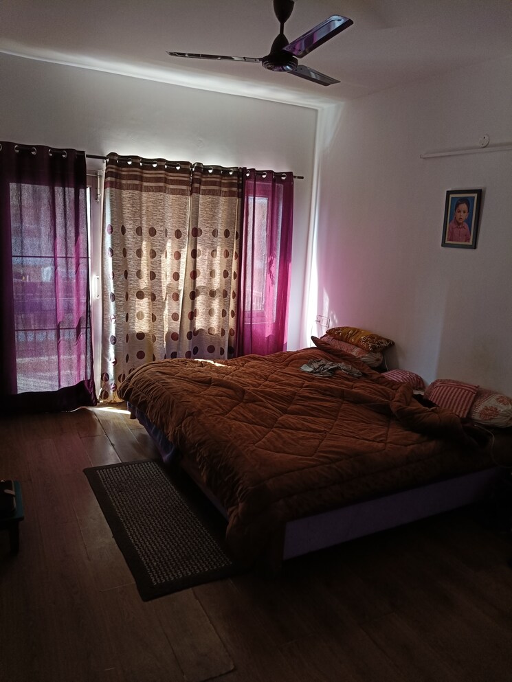 Bedroom, sushma-urban-views 3 Bedroom 1850 Sq.Ft. Apartment In Ghazipur Zirakpur 8077504