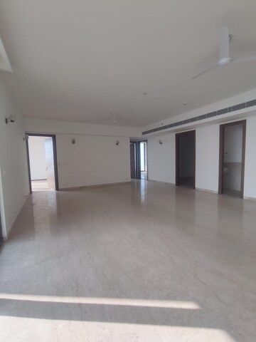 Room in 4 BHK Apartment at M3M Golf Estate, Sector 65 – for Rent