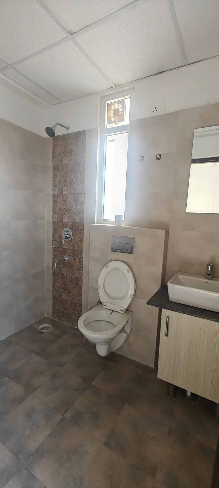 Bathroom, sangowal 2 Bedroom 1200 Sq.Ft. Apartment In Sangowal Ludhiana 8077532