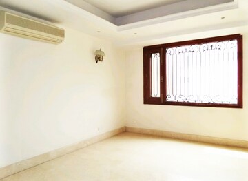 Room in 2 BHK Builder Floor at Greater Kailash I – for Rent