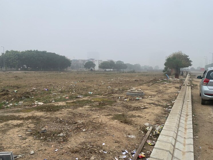 undefined, aditya-park-town  135 Sq.Yd. Plot In Mahurali Ghaziabad 8077578