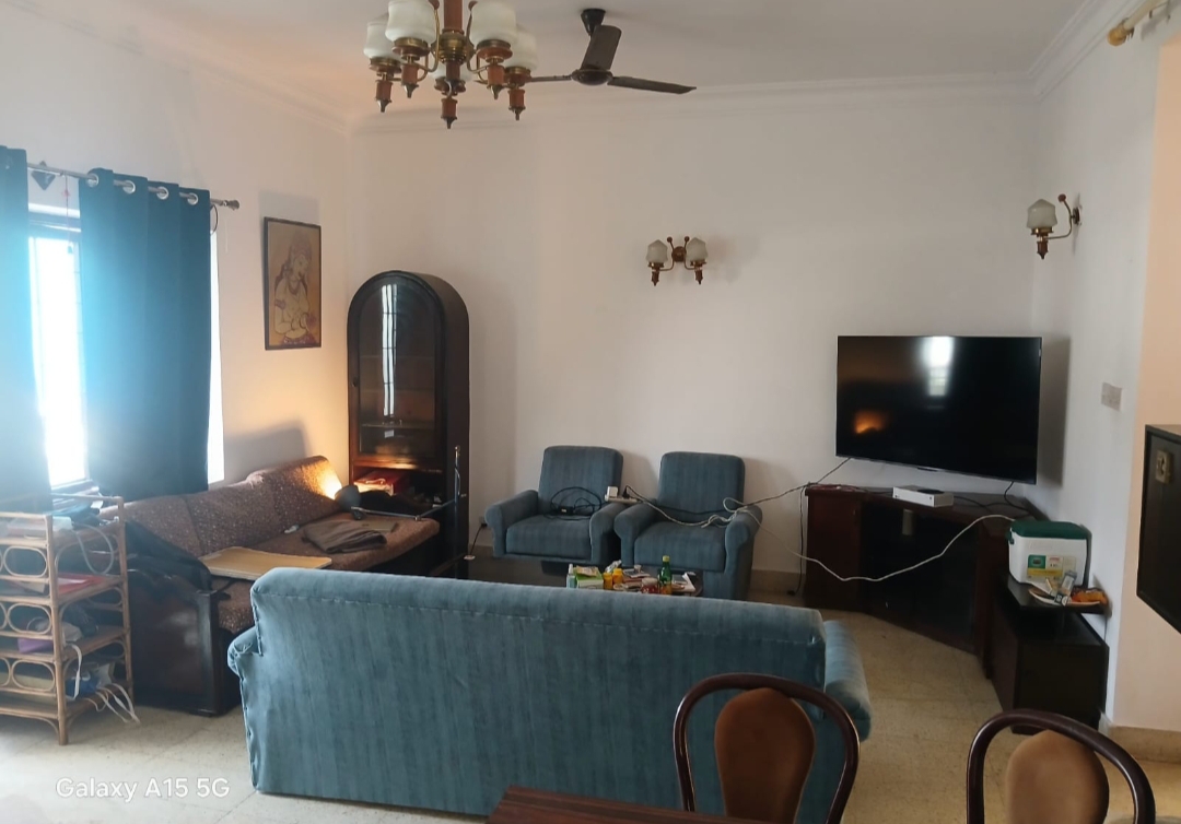 4 BHK + Study Room Penthouse For Rent in SNS Premnivas