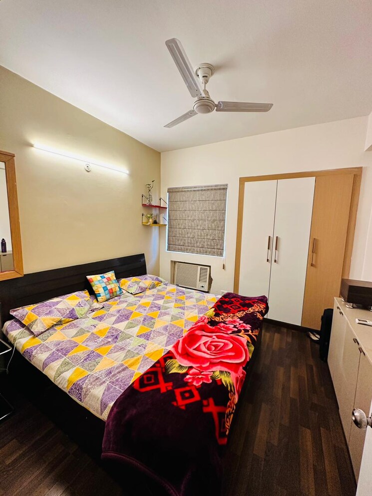 Bedroom, parsvnath-prestige 3 Bedroom 1795 Sq.Ft. Apartment In Sector 93a Noida 8077758