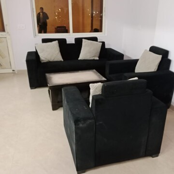 Master Bedroom in 3.5 BHK Apartment at Gardenia Gateway, Sector 75 – for Sale