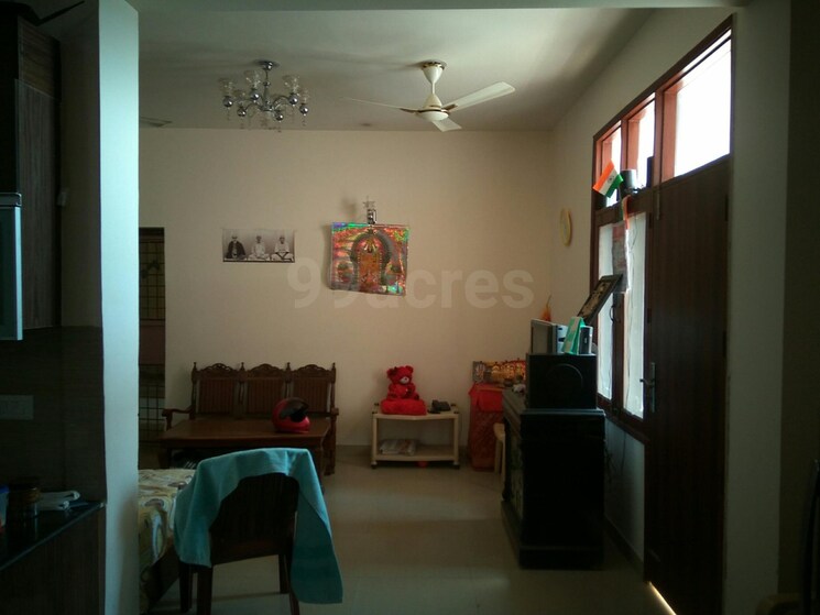 Living Room, supertech-emerald-court 4 Bedroom 2535 Sq.Ft. Apartment In Sector 93a Noida 8077796