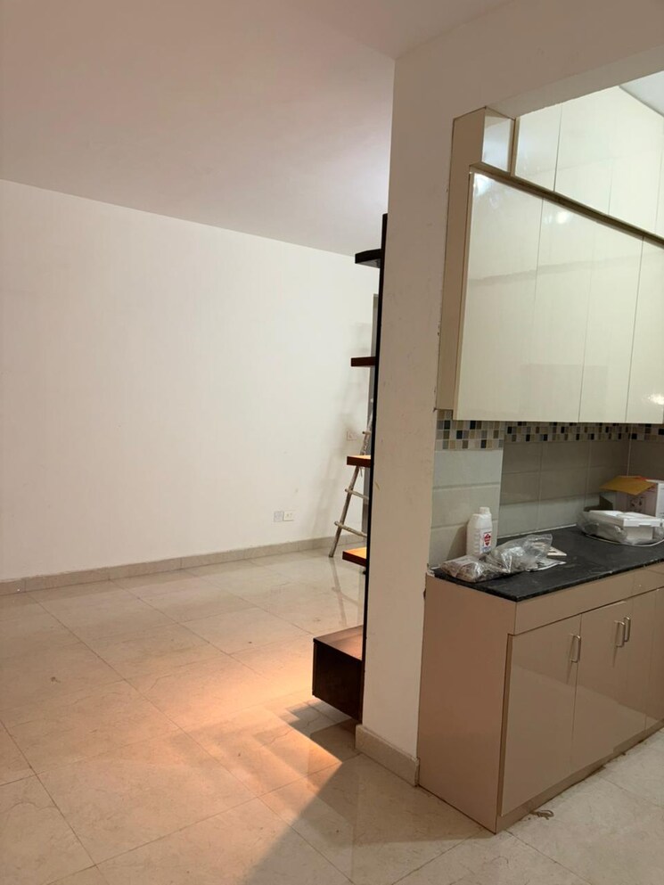 Room, suncity-avenue-76 2 Bedroom 682 Sq.Ft. Apartment In Sector 76 Gurgaon 8077802