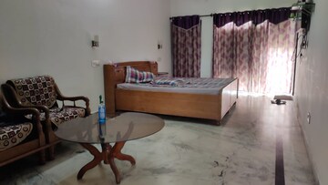 Living Room in 1.5 BHK Independent House at Sector 7 – for Rent