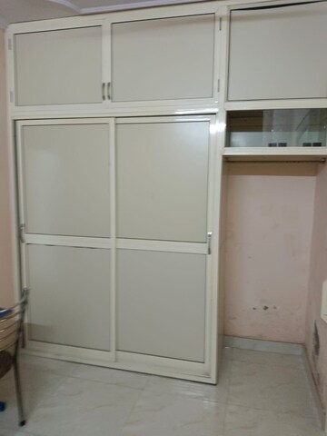 Furnished Amenities in 1 BHK Builder Floor at Safdarjang Enclave – for Rent