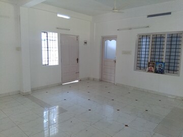 Room in  Office Space at Kathrikadavu – for Rent