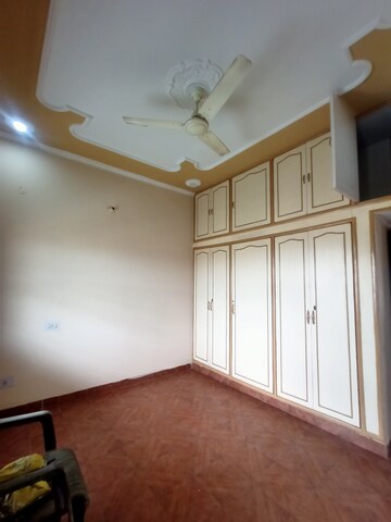 Room in 2 BHK Independent House at Sector 4 – for Rent