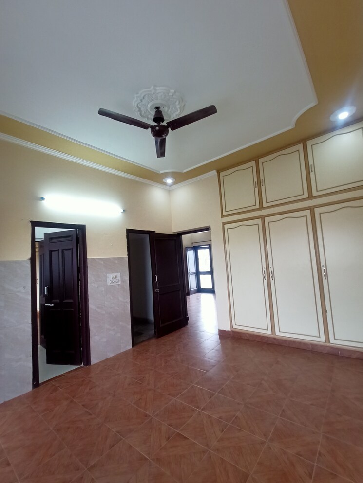 Room, sector 4 2 Bedroom 1700 Sq.Ft. Independent House In Sector 4 Panchkula 8077868