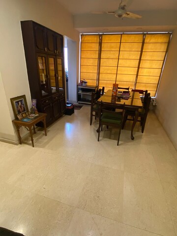 Gym in 3 BHK Builder Floor at Unitech South City II, Sector 50 – for Rent