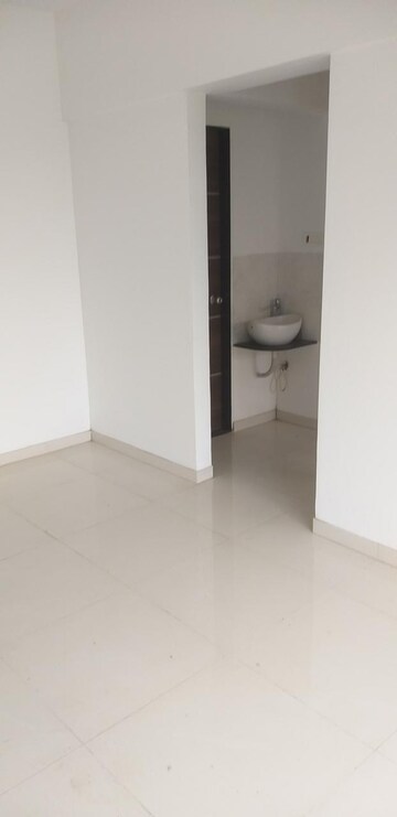 Room in 2.5 BHK Apartment at Panchanand Heights, Taloja – for Rent