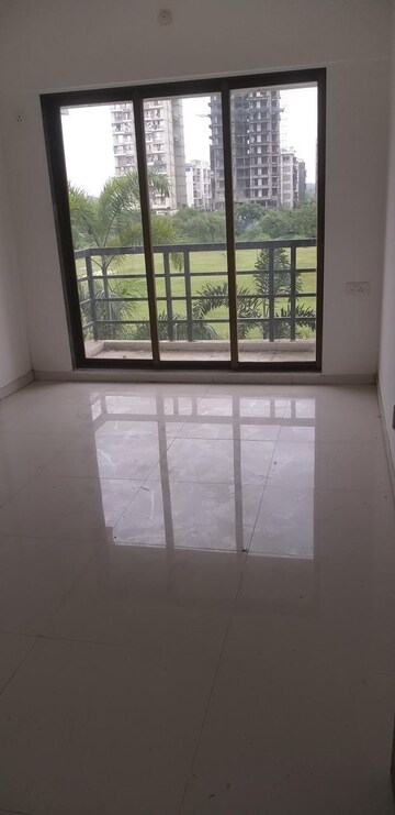 Room in 2.5 BHK Apartment at Panchanand Heights, Taloja – for Rent