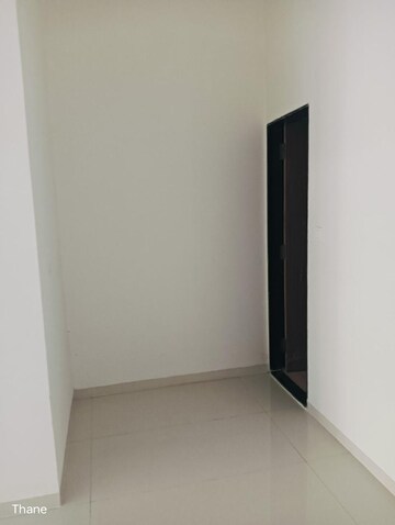 Room in 2 BHK Apartment at Vedant Commercial Complex, Vartak Nagar – for Sale