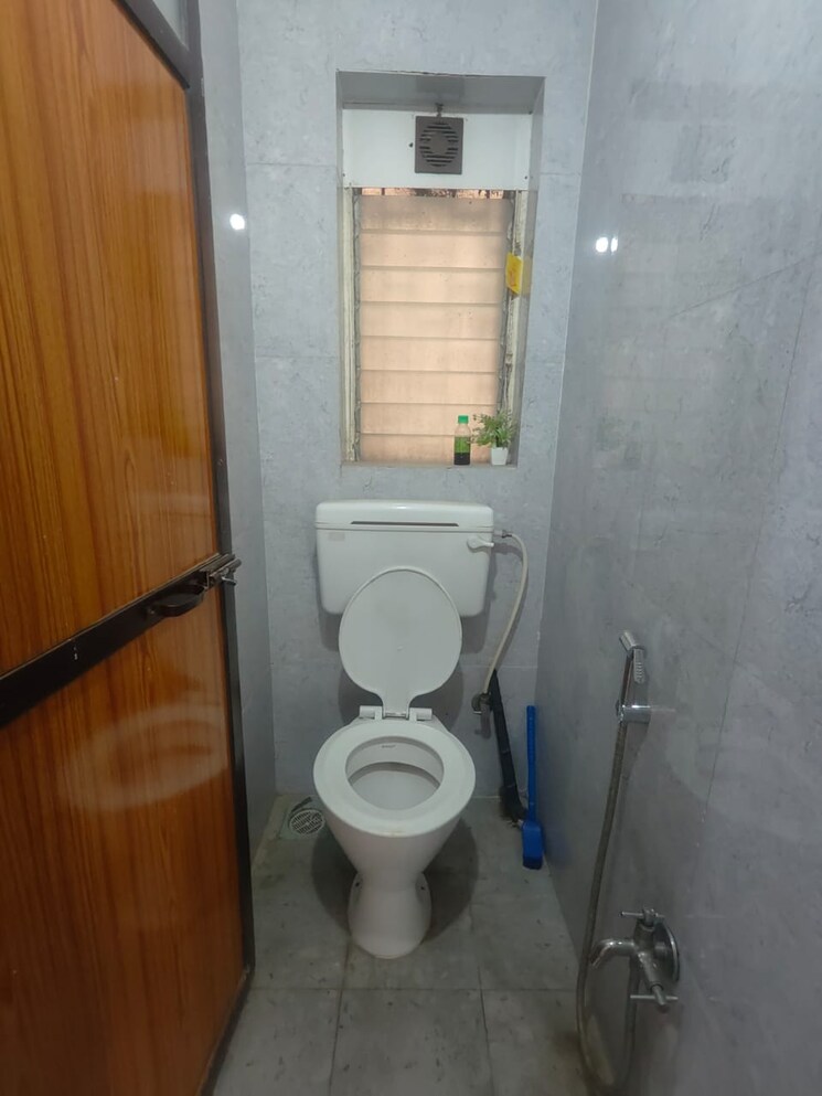 Bathroom, vedant-commercial-complex 2 Bedroom 700 Sq.Ft. Apartment In Vartak Nagar Thane 8077957