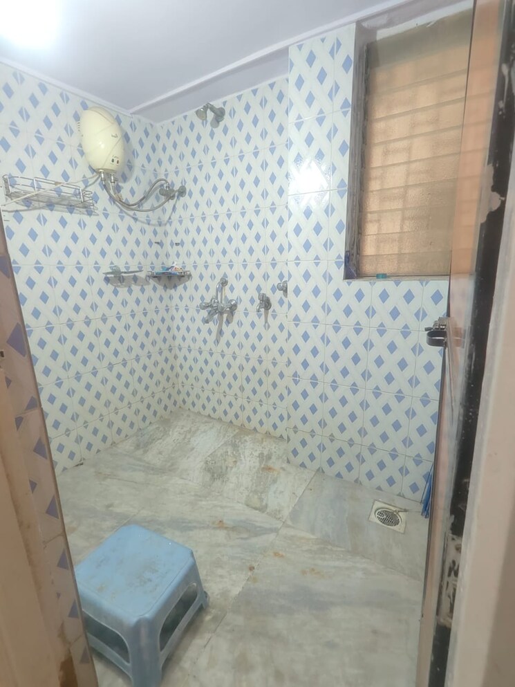 Bathroom, vedant-commercial-complex 2 Bedroom 700 Sq.Ft. Apartment In Vartak Nagar Thane 8077957