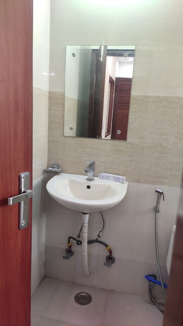 Bathroom in 1 BHK Builder Floor at Ansal Sushant Lok I, Sector 43 – for Rent