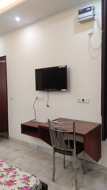 Kitchen in 1 BHK Builder Floor at Ansal Sushant Lok I, Sector 43 – for Rent