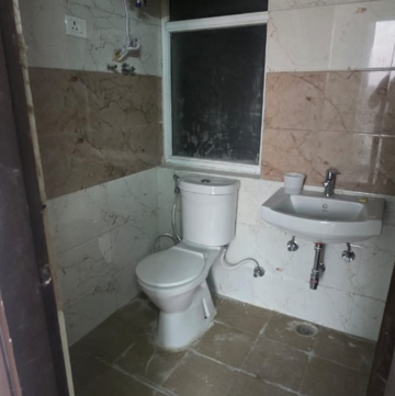 Bathroom in 2.5 BHK Apartment at Amrapali Riverview, Amrapali Leisure Valley – for Rent