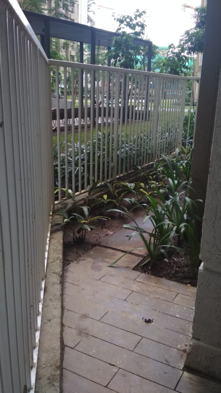 Balcony, dosti-vihar 3 Bedroom 1800 Sq.Ft. Apartment In Samata Nagar Thane 8078025