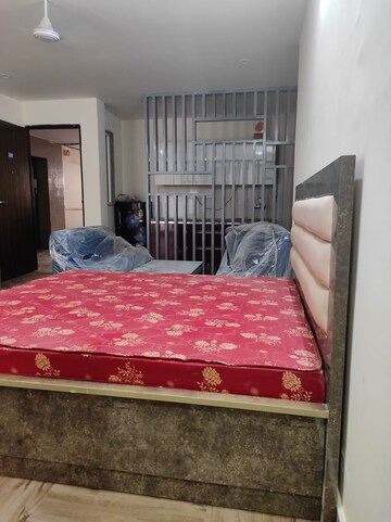 Bedroom in 1 RK Builder Floor at Ansal Sushant Lok I, Sector 43 – for Rent