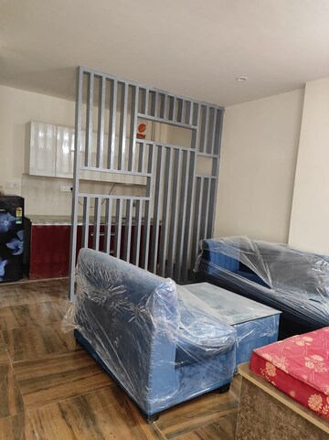 Bedroom in 1 RK Builder Floor at Ansal Sushant Lok I, Sector 43 – for Rent