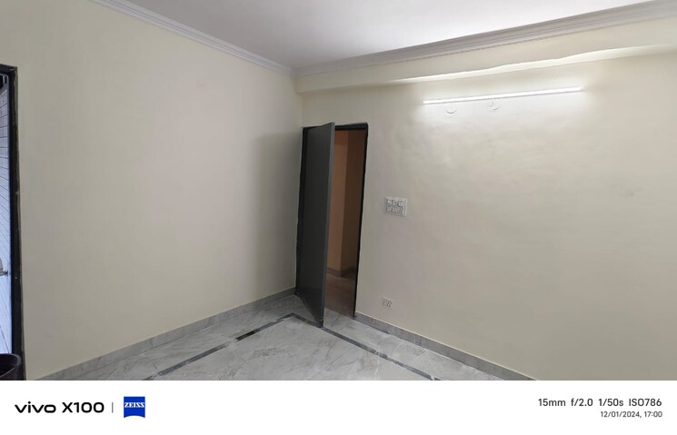 Room, shaheen bagh 2 Bedroom 765 Sq.Ft. Apartment In Shaheen Bagh Delhi 8078076