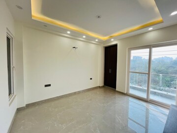 Master Bedroom in 4 BHK Builder Floor at Sector 43 – for Sale