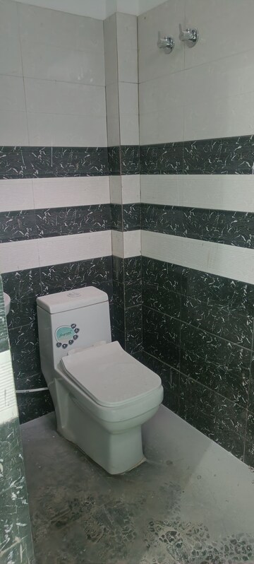 Bathroom in 3 BHK Villa at Arsha Madhav Greens, Gomti Nagar – for Sale