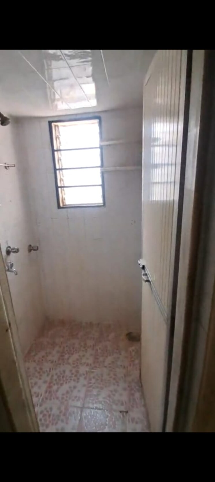 Bathroom, vardhaman-shanti-nagar 1 Bedroom 550 Sq.Ft. Apartment In Mira Road East Thane 8078122