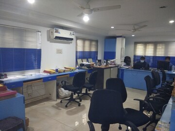 Commercial Office Space 1700 Sq.Ft. For Rent in Elamkulam Kochi  8078146