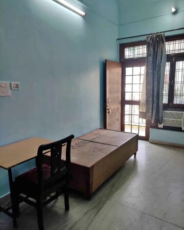 Living Room in 1 BHK Villa at Aliganj – for Rent