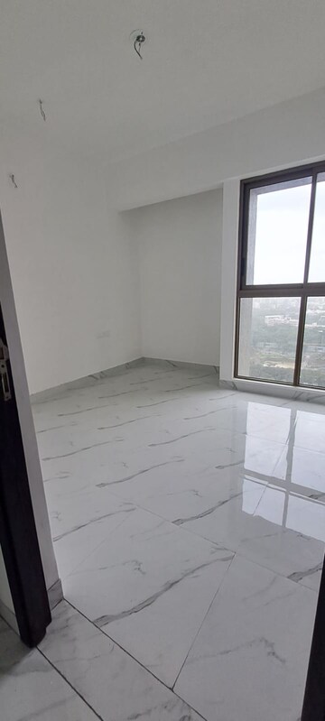 Room in 2 BHK Apartment at Raymond Ten X Habitat, Pokhran Road No 2 – for Rent