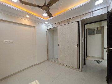 Room in 2 BHK Apartment at Lakshman Nivas, Chembur – for Rent