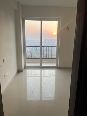 3 BHK Apartment For Sale in Artique Uptown Skylla, International Airport Road