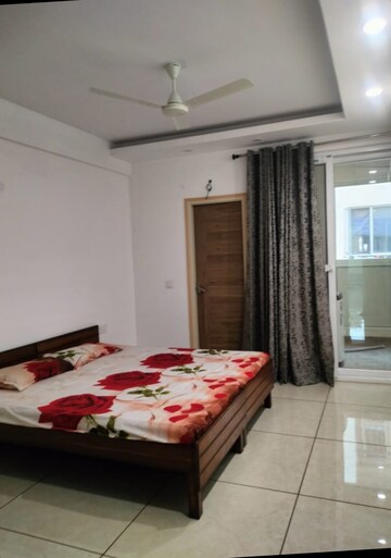 Bedroom in 3 BHK Apartment at Guru Nanak Enclave, Dhakoli Village – for Rent