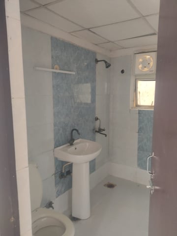 Bathroom in 2 BHK Apartment at Gardenia Gateway, Sector 75 – for Rent