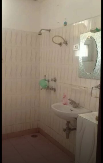 Bathroom in 2 BHK Builder Floor at Sector 49 – for Rent