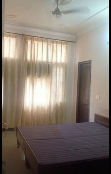 Room in 2 BHK Builder Floor at Sector 49 – for Rent