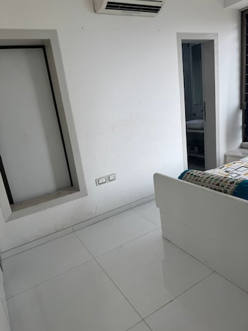 Balcony in 2.5 BHK Apartment at Oberoi Realty Woods, Goregaon East – for Rent