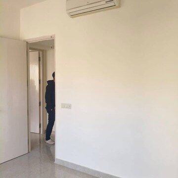 Room in 3 BHK Apartment at ATS Marigold, Sector 89b – for Rent