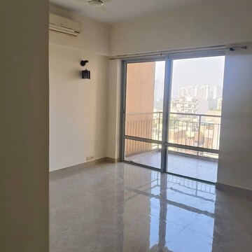 Room in 3 BHK Apartment at ATS Marigold, Sector 89b – for Rent
