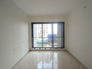 Room in 4 BHK Apartment at Dosti Eastern Bay, Wadala – for Sale