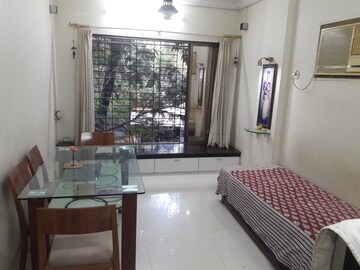 Room in 2 BHK Apartment at HDIL Dheeraj Regency, Borivali East – for Rent