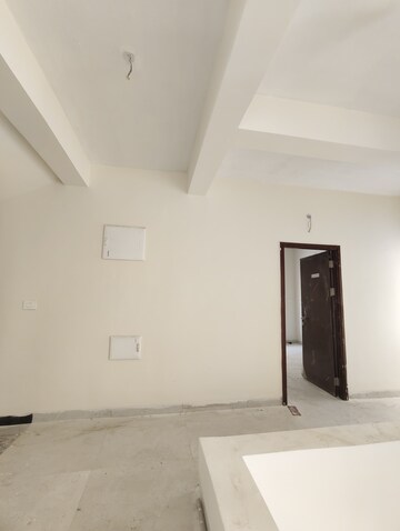 Room in 3 BHK Villa at Elegans Emperia, Velmala – for Sale