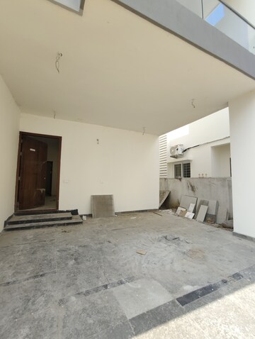 Room in 3 BHK Villa at Elegans Emperia, Velmala – for Sale