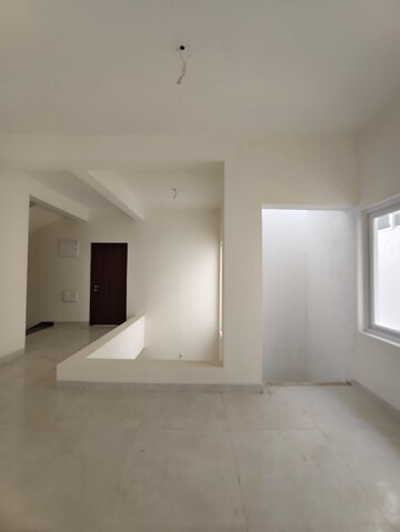 Room in 4 BHK Villa at Elegans Emperia, Velmala – for Sale