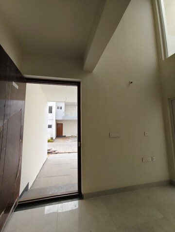 Room in 4 BHK Villa at Elegans Emperia, Velmala – for Sale