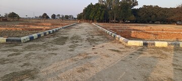  Plot For Sale in Jankipuram Extension